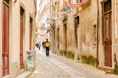 Coimbra, Portekiz - 16 Ekim 2016: Coimbra, Portekiz'in tarihi merkezinin mimarisi. Unesco tarafından 2013 yılından bu yana Dünya Mirası