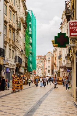 Coimbra, Portekiz - 16 Ekim 2016: Coimbra, Portekiz'in tarihi merkezinin mimarisi. Unesco tarafından 2013 yılından bu yana Dünya Mirası