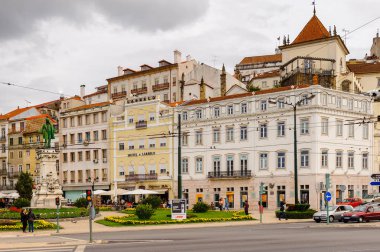 Coimbra, Portekiz - 16 Ekim 2016: Coimbra Tarihi merkezinin şehir manzarası, Portekiz. Unesco tarafından 2013 yılından bu yana Dünya Mirası