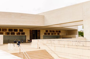 Fatima, Portekiz - 16 Ekim 2016: Turistik merkez, Fatima Tapınağı, Portekiz. Katolik hacılar ve turistler için önemli yerler