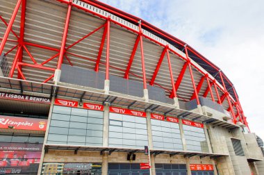 Lizbon, Portekiz - 17 Ekim 2016: Estadio da Luz'un dış cephesi (Stadium of Light), S.L. Benfica stadyumu. Euro 2004 için inşa edilmiştir.