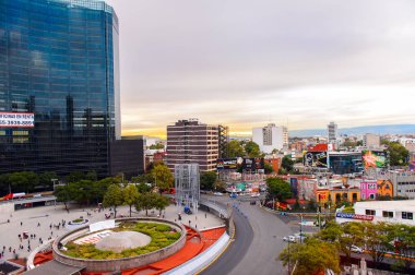 Mexico City, Mex - Eki 27, 2016: Mexico City Bölgesi Rosa Mimarisi (Pembe Bölge), Df, Zona Rosa alışveriş, gece hayatı, gay topluluğu ile ünlü bir mahalle