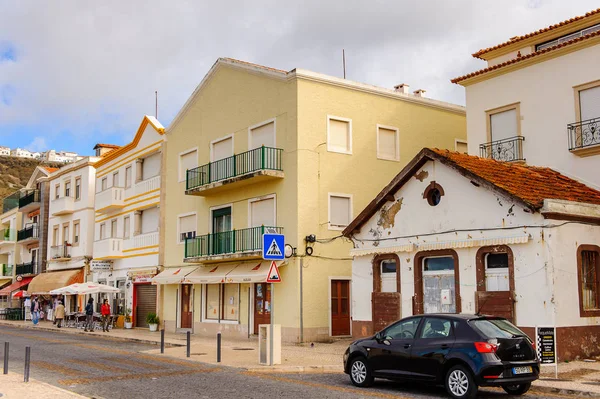 Nazare, Portekiz - 15 Ekim 2016: Nasıra Lı'nın Mimarisi, Portekiz. Bu Silver Coast (Costa de Prata en popüler sahil beldelerinden biridir)