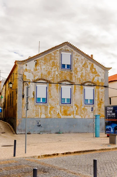 Nazare, Portekiz - 15 Ekim 2016: Nasıra Lı'nın Mimarisi, Portekiz. Bu Silver Coast (Costa de Prata en popüler sahil beldelerinden biridir)