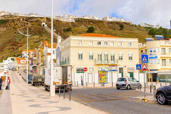 Nazare, Portekiz - 15 Ekim 2016: Nasıra Lı'nın Mimarisi, Portekiz. Bu Silver Coast (Costa de Prata en popüler sahil beldelerinden biridir)