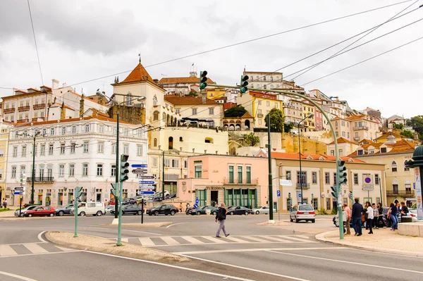 Coimbra, Portekiz - 16 Ekim 2016: Coimbra Tarihi merkezinin şehir manzarası, Portekiz. Unesco tarafından 2013 yılından bu yana Dünya Mirası