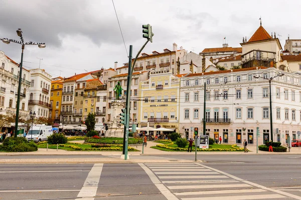 Coimbra, Portekiz - 16 Ekim 2016: Coimbra Tarihi merkezinin şehir manzarası, Portekiz. Unesco tarafından 2013 yılından bu yana Dünya Mirası