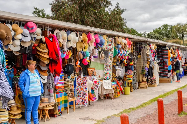 Teotihuacan México Octubre 2016 Lugar Mercado Con Recuerdos Ropa Mexicana — Foto de Stock