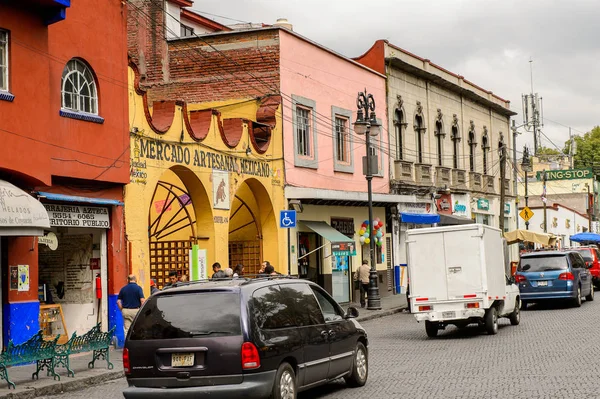 Coyoacan, Meksika - 28 Ekim 2016: Coyoacan Mimarisi, Meksika. Adı Nahuatl, Aztek langage geliyor ve büyük olasılıkla çakalların yer anlamına gelir,  
