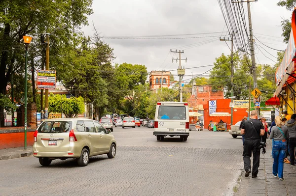 Coyoacan, Meksika - 28 Ekim 2016: Coyoacan Mimarisi, Meksika. Adı Nahuatl, Aztek langage geliyor ve büyük olasılıkla çakalların yer anlamına gelir,  