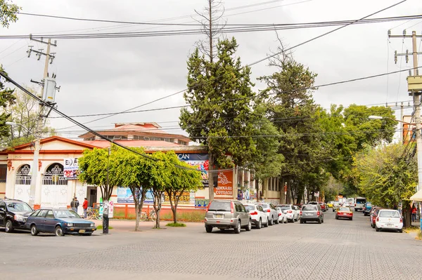 Coyoacan, Meksika - 28 Ekim 2016: Coyoacan Mimarisi, Meksika. Adı Nahuatl, Aztek langage geliyor ve büyük olasılıkla çakalların yer anlamına gelir,  