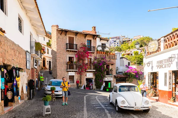 Taxco, Meksika - Eki 28, 2016: Taxco güzel görünümü, Meksika. Kasaba Gümüş ürünleri ile bilinir