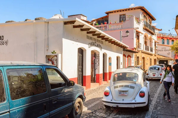 Taxco, Meksika - 28 Ekim 2016: Taxco, Meksika'daki ev. Kasaba Gümüş ürünleri ile bilinir