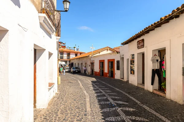 Taxco, Meksika - 28 Ekim 2016: Taxco, Meksika'daki ev. Kasaba Gümüş ürünleri ile bilinir