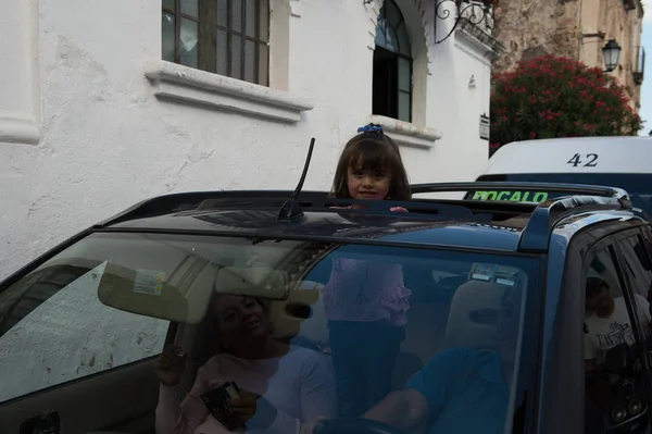 Taxco, Meksika - 28 Ekim 2016: Taxco Mimarisi, Meksika. Kasaba Gümüş ürünleri ile bilinir