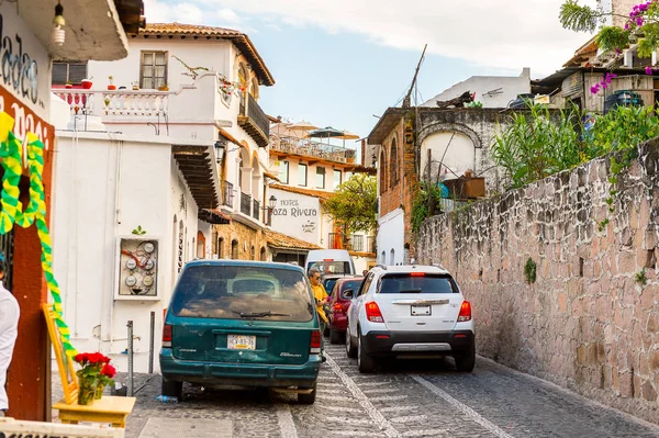 Taxco, Meksika - 28 Ekim 2016: Taxco Mimarisi, Meksika. Kasaba Gümüş ürünleri ile bilinir