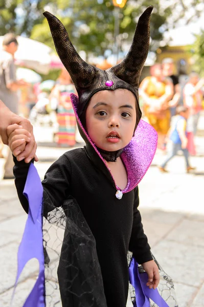 Oaxaca Meksyk Paź 2016 Niezidentyfikowana Dziewczyna Ubrana Jako Maleficent Dzień — Zdjęcie stockowe