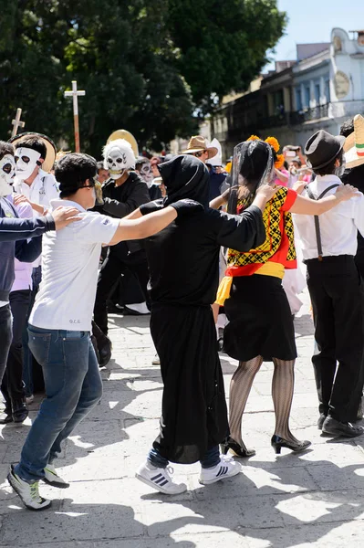 Оаксака Мехико Октября 2016 Года Неизвестные Танцуют Празднуют День Мертвых — стоковое фото
