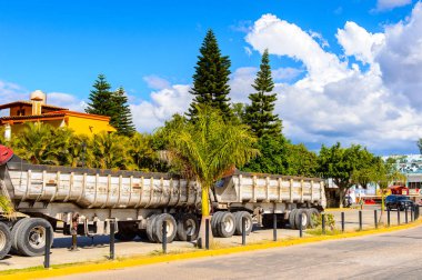 Santa Maria Del Tule, Meksika - 31 Ekim 2016: Santa Maria del Tule, Meksika, Valles Centrales bölgesi. Adı bulrush anlamına gelen Nahuatl kelime 'tül' geliyor