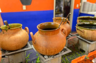 Oaxaca, Meksika - Kas 1, 2016: Restoran La Choza del Chef Oaxaca, ulusal Meksika yemekleri ile yer yerel çorbalar