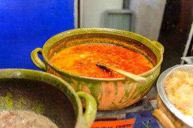 Oaxaca, Meksika - Kas 1, 2016: Restoran La Choza del Chef Oaxaca, ulusal Meksika yemekleri ile yer yemekleri