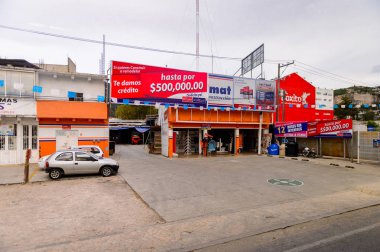 San Cristobal De Las Casas, Meksika - 1 Kasım 2016: San Cristobal de las Casas'ta Boxito mağazası, Chiapas eyaletinin Orta Dağlık bölgesinde yer alan kasaba, Meksika