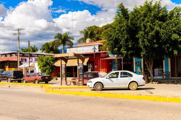 圣玛丽亚德尔图勒 墨西哥 2016年10月31日 墨西哥圣玛丽亚德尔图勒的建筑 瓦莱斯中部地区 这个名字来自纳瓦特尔这个词 Tulle 意思是 — 图库照片
