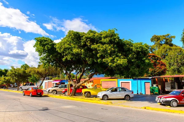 サンタ マリア トゥール メキシコ 10月 2016 サンタ マリア トゥールの通りの美しい景色 メキシコ — ストック写真