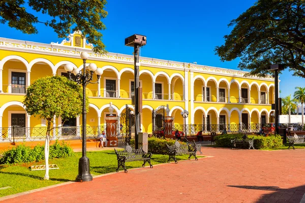 Palenque Mexico Nov 2016 Yellow Building Main Square Zocalo Palenque — Stock Photo, Image