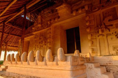 Ek Balam. Meksika - 6 Kasım 2016: Akropolis, Ek' Balam'ın en büyük yapısı, Yucatec-Maya arkeolojik alanı, Temozon, Yucatan, Meksika.