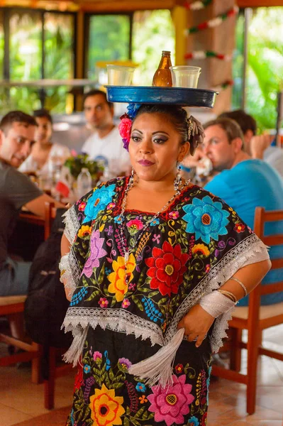 Yucatan México Nov 2016 Mujer Mexicana Identificada Baila Restaurante Con — Foto de Stock