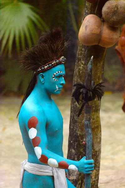 Xcaret Mexico Nov 2015 Unidentified Man Blue Body Paint Dressed — Stock Photo, Image