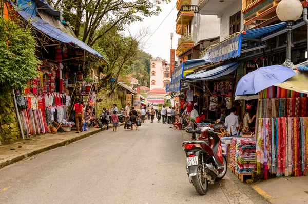 Sapa, Vietnam - 20 Eylül 2014: Sapa Mimarisi, Lao Cai, Vietnam. Sapa, Sapa bölgesinin bir sınır şehri ve başkentidir.
