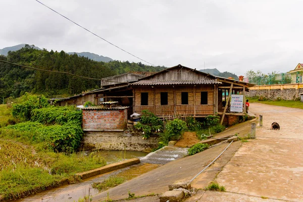 Ta Phin, Lao Cai, Vietnam - 21 Eylül 2014: Ta Phin köyü burada yaşayan Kızıl Dao insanların azınlık etnik grup nedeniyle amous
