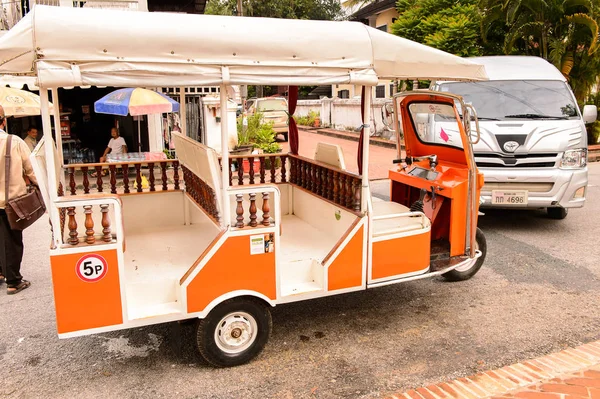 Luang Prabang Laos Sep 2014 Lokala Taxi Cab Tuk Tuk — Stockfoto