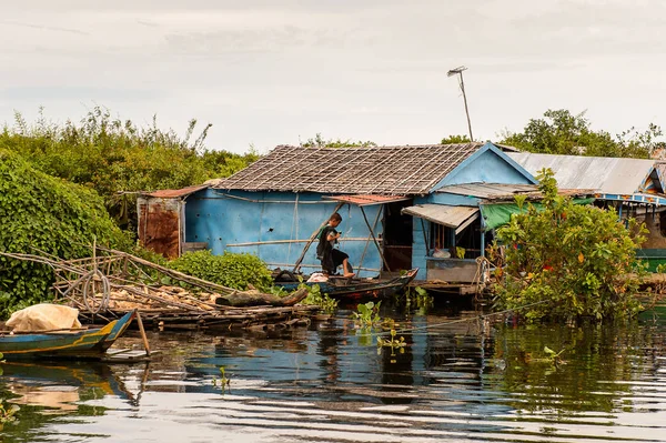 Tonle Sap Combodia Září 2014 Barevné Domy Plovoucí Vesnice Chong — Stock fotografie