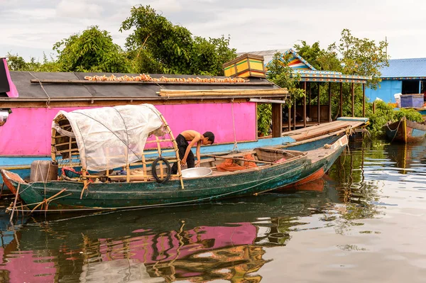 Tonle Sap Combodia Září 2014 Vesnice Čong Knies Jezeře Tonle — Stock fotografie