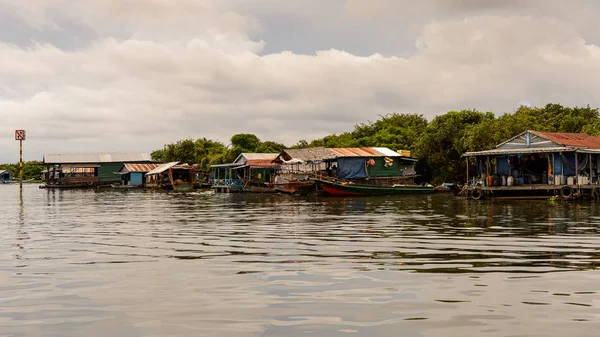 Lake Tonle Sap Combodia Sep 2014 Boten Huizen Van Het — Stockfoto