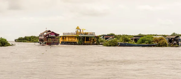 Lake Tonle Sap Combodia Sep 2014 Chong Knies Village Tonle — Stock Photo, Image