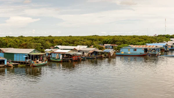 Lake Tonle Sap Combodia Sep 2014 Uitzicht Een Drijvend Dorp — Stockfoto