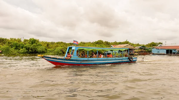 Озеро Tonle Sap Combodia Вересня 2014 Будинки Плаваючого Села Чонг — стокове фото