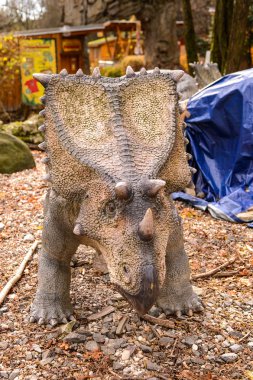 Bratislava, Slovakya - 18 Ekim 2015: Bratislava Dinopark Chasmosaurus, Slovakya. Bir f Bratislava, Slovakya popüler attections.