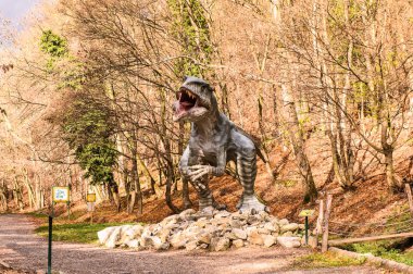 Bratislava, Slovakya - 18 Ekim 2015: Bratislava Dinopark Gigantosaurus, Slovakya. Bir f Bratislava, Slovakya popüler attections.