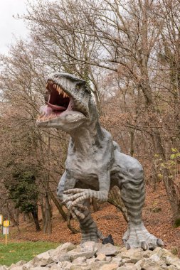Bratislava, Slovakya - 18 Ekim 2015: Bratislava Dinopark Gigantosaurus, Slovakya. Bir f Bratislava, Slovakya popüler attections.