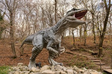 Bratislava, Slovakya - 18 Ekim 2015: Bratislava Dinopark Gigantosaurus, Slovakya. Bir f Bratislava, Slovakya popüler attections.