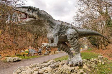 Bratislava, Slovakya - 18 Ekim 2015: Bratislava Dinopark Gigantosaurus, Slovakya. Bir f Bratislava, Slovakya popüler attections.
