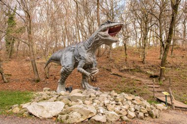 Bratislava, Slovakya - 18 Ekim 2015: Bratislava Dinopark Gigantosaurus, Slovakya. Bir f Bratislava, Slovakya popüler attections.