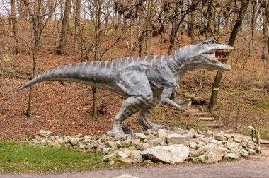 Bratislava, Slovakya - 18 Ekim 2015: Bratislava Dinopark Gigantosaurus, Slovakya. Bir f Bratislava, Slovakya popüler attections.