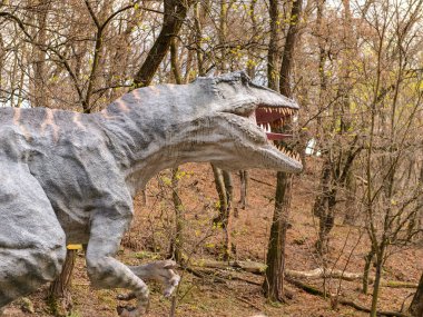 Bratislava, Slovakya - 18 Ekim 2015: Bratislava Dinopark Gigantosaurus, Slovakya. Bir f Bratislava, Slovakya popüler attections.