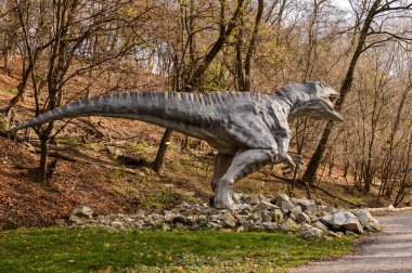 Bratislava, Slovakya - 18 Ekim 2015: Bratislava Dinopark Gigantosaurus, Slovakya. Bir f Bratislava, Slovakya popüler attections.